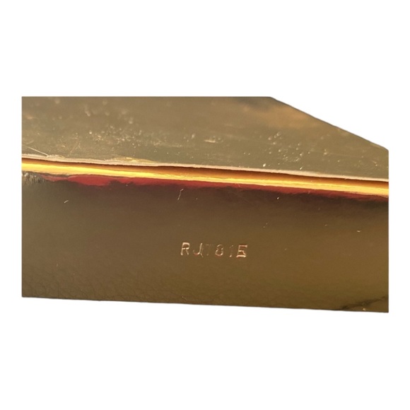 SOLD๐บYves Saint Laurent๐Couture Color converts to Black Clutch NEW IN BOX - Picture 10 of 16